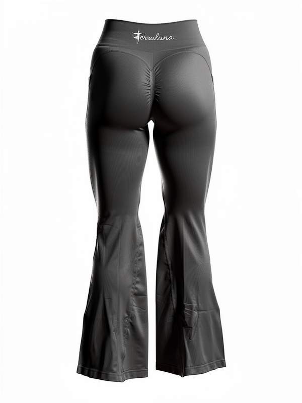 FLARED YOGA PANTS WITH POCKETS